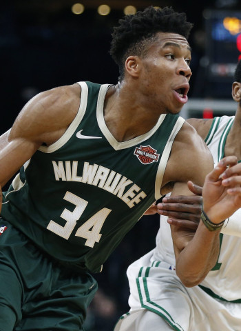 Golpe de autoridad de Antetokounmpo en el Garden (116-123) [2-1]