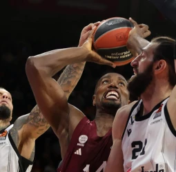 El Bayern remonta ante la Virtus con un Ibaka imperial, 90-76