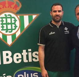 Carlos Cabezas, refuerzo bético hasta final de temporada