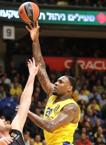 El Maccabi se aprovecha de la debilidad ofensiva del Darussafaka (77-58)