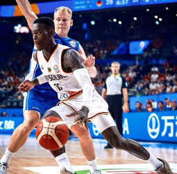Alemania arrolla a Finlandia y pasa invicta a la segunda fase (101-75)