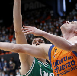 Klemen Prepelic, Jugador de la Jornada 8