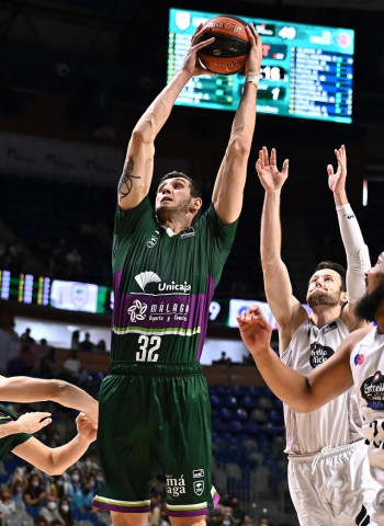 El Unicaja Málaga estudia la cesión de Rubén Guerrero al Monbus Obradoiro