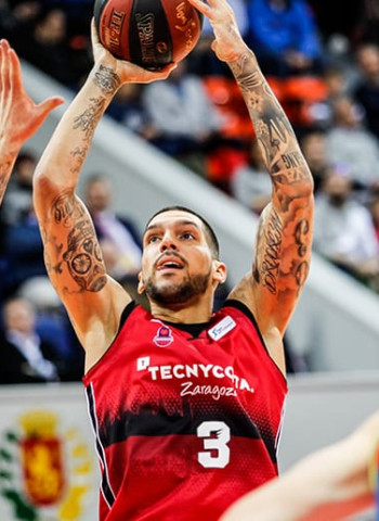 Tecnyconta Zaragoza completa una buena primera mitad de Liga Endesa (77-97)