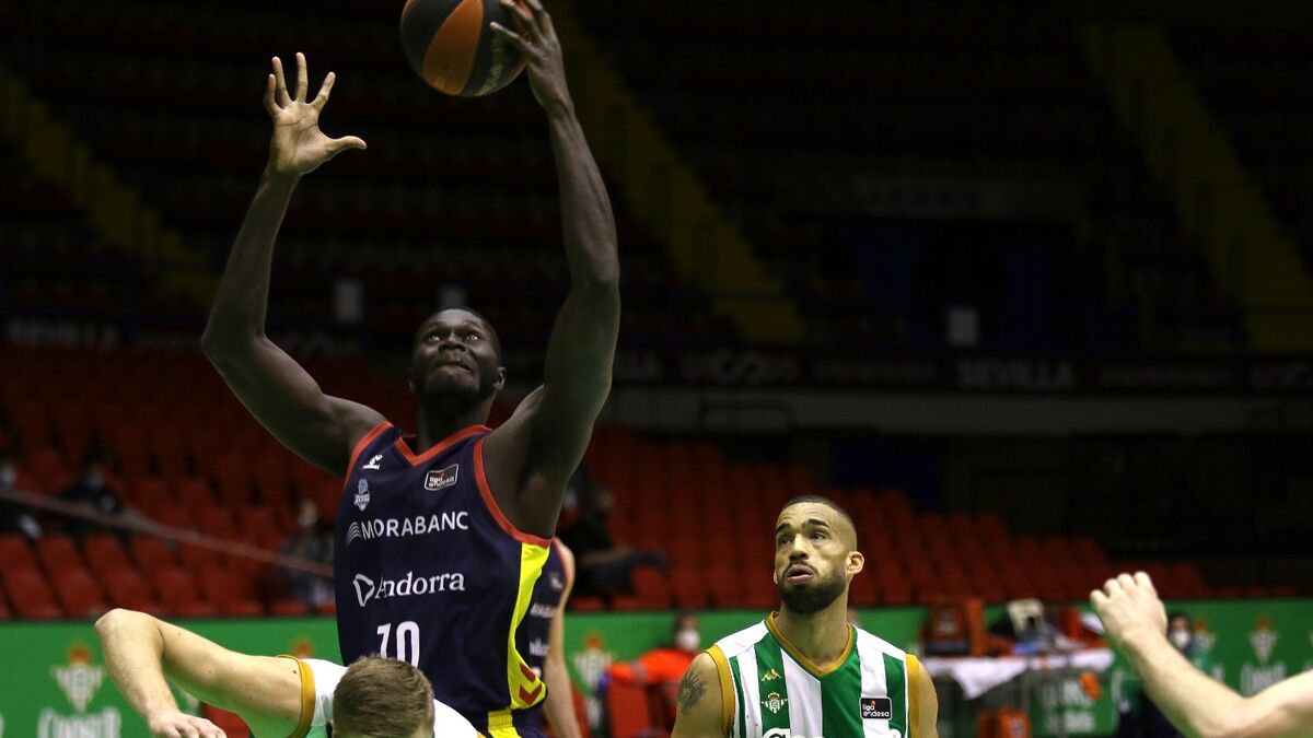 Malik Dime vuelve a la acb de la mano del Granada
