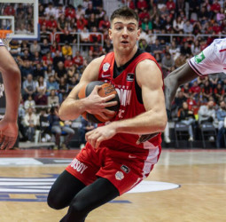 Maxi Fjellerup renueva su compromiso con Girona