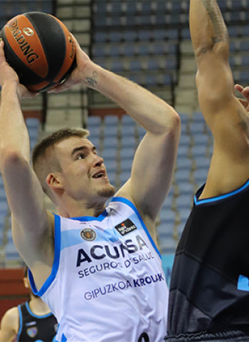 Tras el parón de dos semanas el Acunsa Gipuzkoa Basket busca seguir con la buena dinámica en el derbi