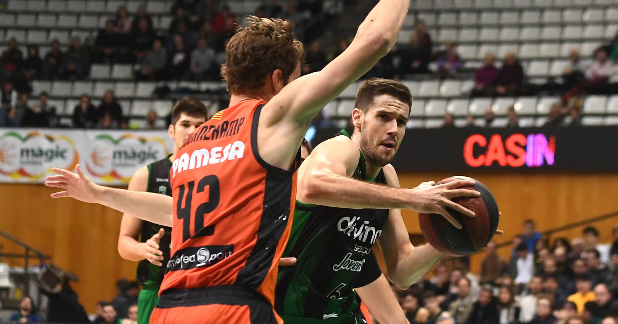 Duelo clave para la lucha por los play-offs