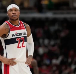 Richaun Holmes, entre la NBA y el Panathinaikos: decisión inminente
