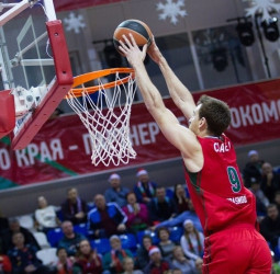 Víctor Claver, acertada decisión