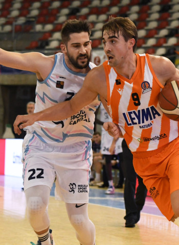 Tercera victoria lograda con el empuje de #OFornodeRiazor (92-80)