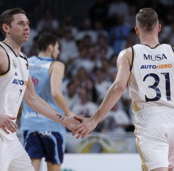 El Real Madrid muestra su solvencia ante el Río Breogán (91-58)