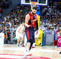 KIROLBET Baskonia y sus tres títulos de Liga Endesa