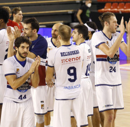Monbus Obradoiro suma su segundo triunfo tras un final emocionante (76-80)