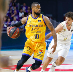 Omar Cook abandona el Gran Canaria rumbo al San Pablo Burgos
