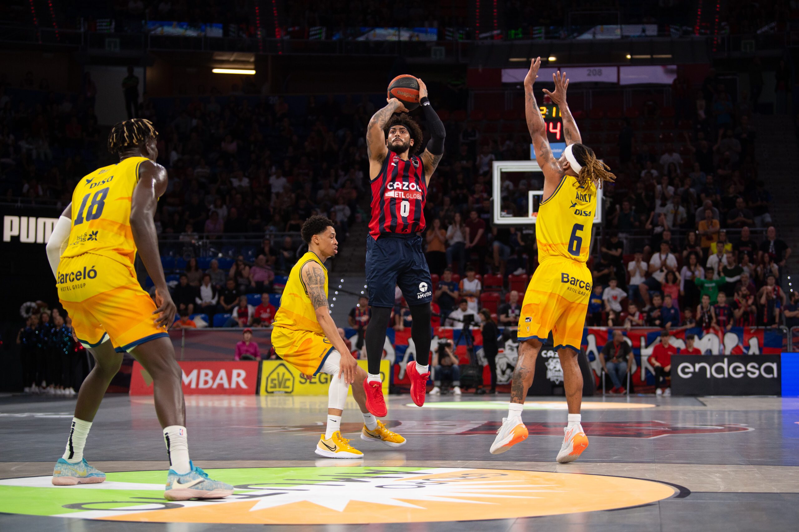 El Baskonia trabaja en la extensión del contrato de Markus Howard