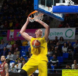 Umana Reyer Venezia asalta La Hamburguesa, pero no consigue el average (78-80)