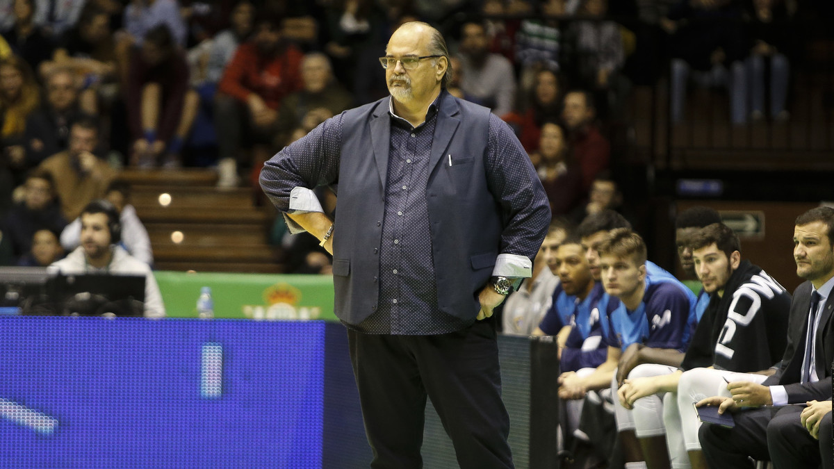 Aleksandar Dzikic no continuará al frente de Movistar Estudiantes