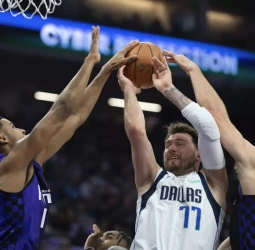 Los Mavericks arrasan Sacramento
