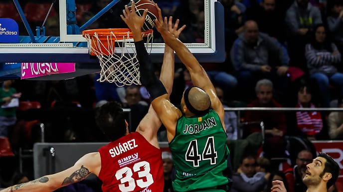 Tecnyconta Zaragoza se deja la victoria ante Divina Seguros Joventut (86-92)