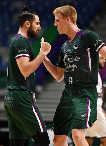 El Unicaja reacciona a tiempo frente al Monbus Obradoiro (82-76)