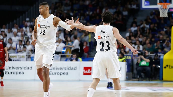 El Real Madrid cierra la semana con pleno de victorias en el Palacio (89-79)