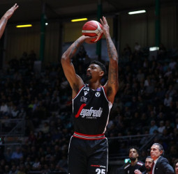 El Real Madrid valora el fichaje de Jordan Mickey