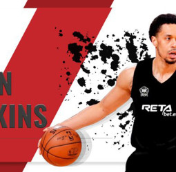 John Jenkins, nuevo hombre de negro