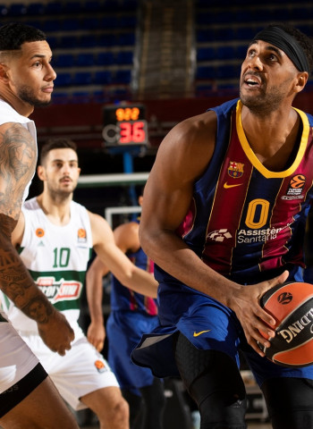 El Barcelona negocia la renovación de Brandon Davies