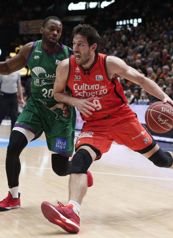 Batalla ganada por el Valencia Basket (81-77) antes de la gran guerra de las Eurocup Finals