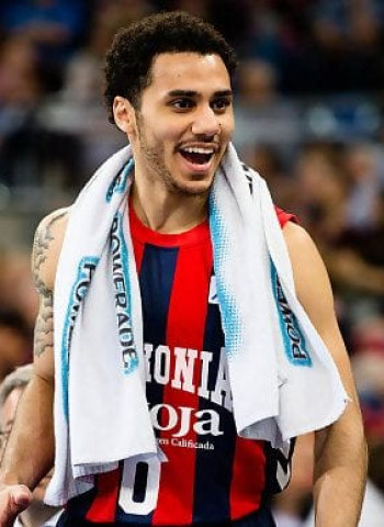 El Baskonia asalta la segunda plaza (103-66)