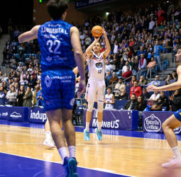 Monbus Obradoiro se sobrepone a su mal estado anímico para lograr una trabajada victoria (76-65)