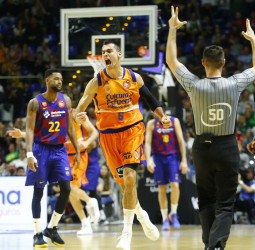 El vigente campeón cae a las primeras de cambio (78-82)