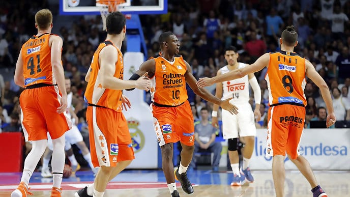 Romain Sato renueva una temporada más con Valencia Basket