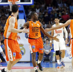 Romain Sato renueva una temporada más con Valencia Basket