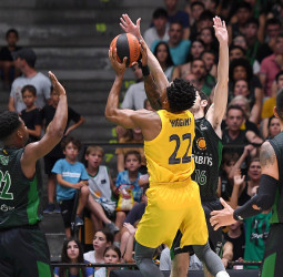 [3-1] Final de clásico en la liga Endesa tras la victoria blaugrana ante un combativo Joventut (60-63)