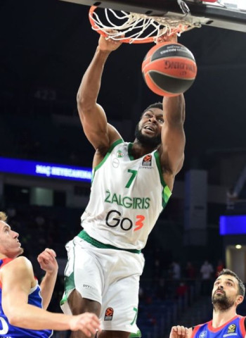 Disfruta de las mejores jugadas de la jornada de la EuroLeague