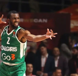 El Olympiacos respetará el contrato de Keenan Evans