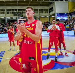 España consigue una sólida victoria (88-74)