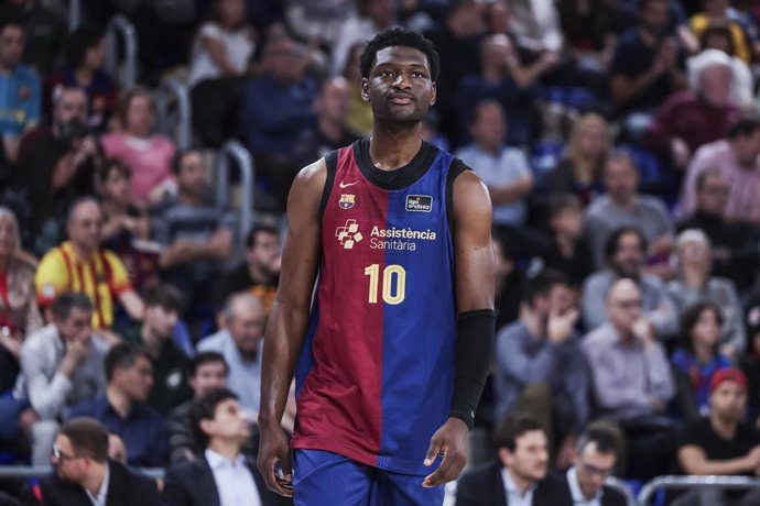 El Barcelona le ofrecerá la renovación a Chimezie Metu