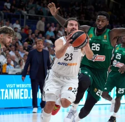 El Real Madrid aplaca un tanto su crisis tras ganar al Panathinaikos, 90-86