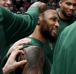 Los Blazers le amargan a Lillard su vuelta a Portland