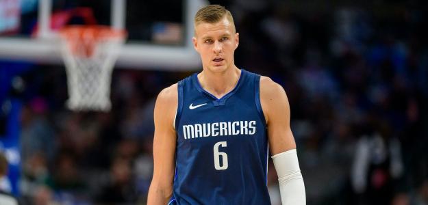 Kristaps Porzingis a los Wizzards, a cambio los Mavericks reciben a Spencer Dinwiddie y Davis Bertans