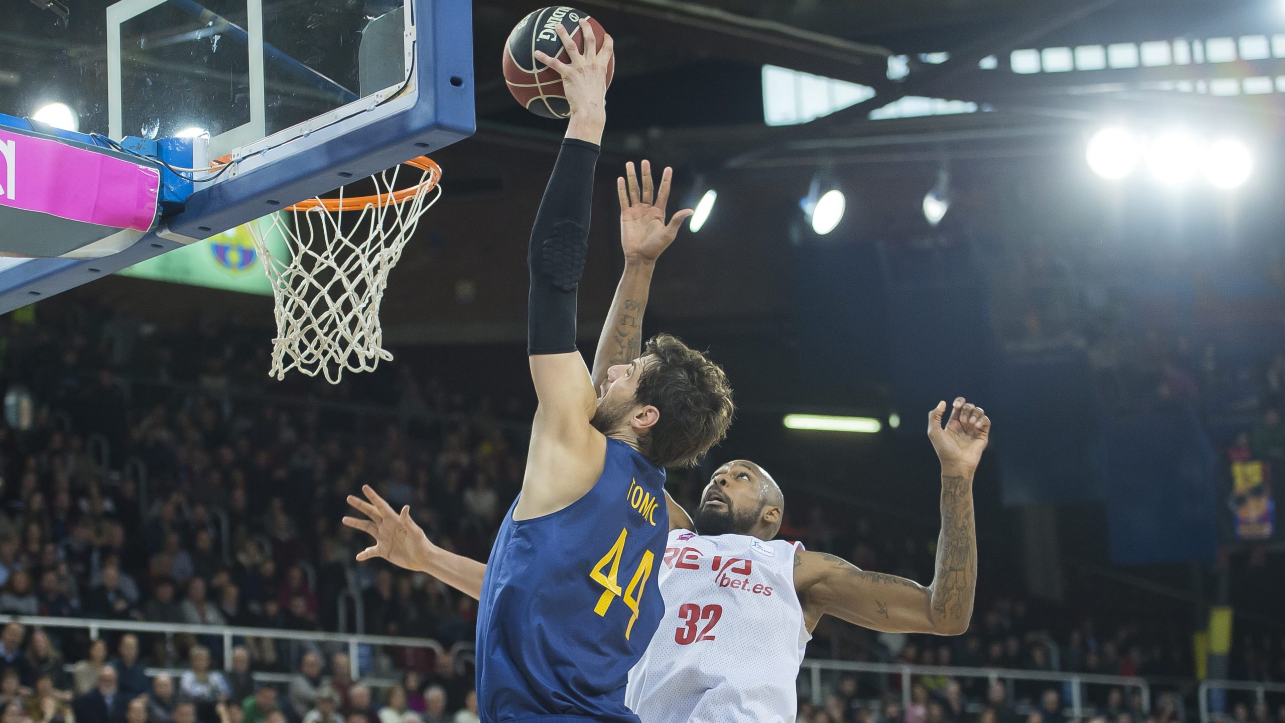 Plácida victoria del Barcelona en el regreso de Pesic al banquillo azulgrana (90-58)