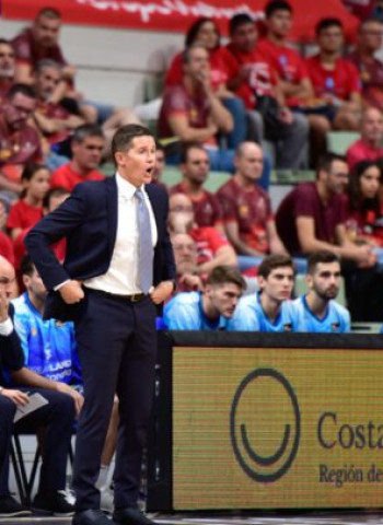 Jaka Lakovic: «Nos ha faltado este punto importante de jugar físico y con mucha intensidad»