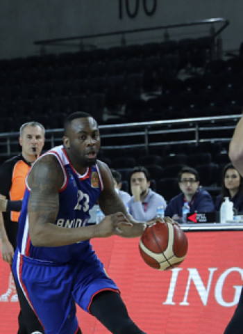 Anadolu Efes y Fenerbahce ganan en la TBL turca