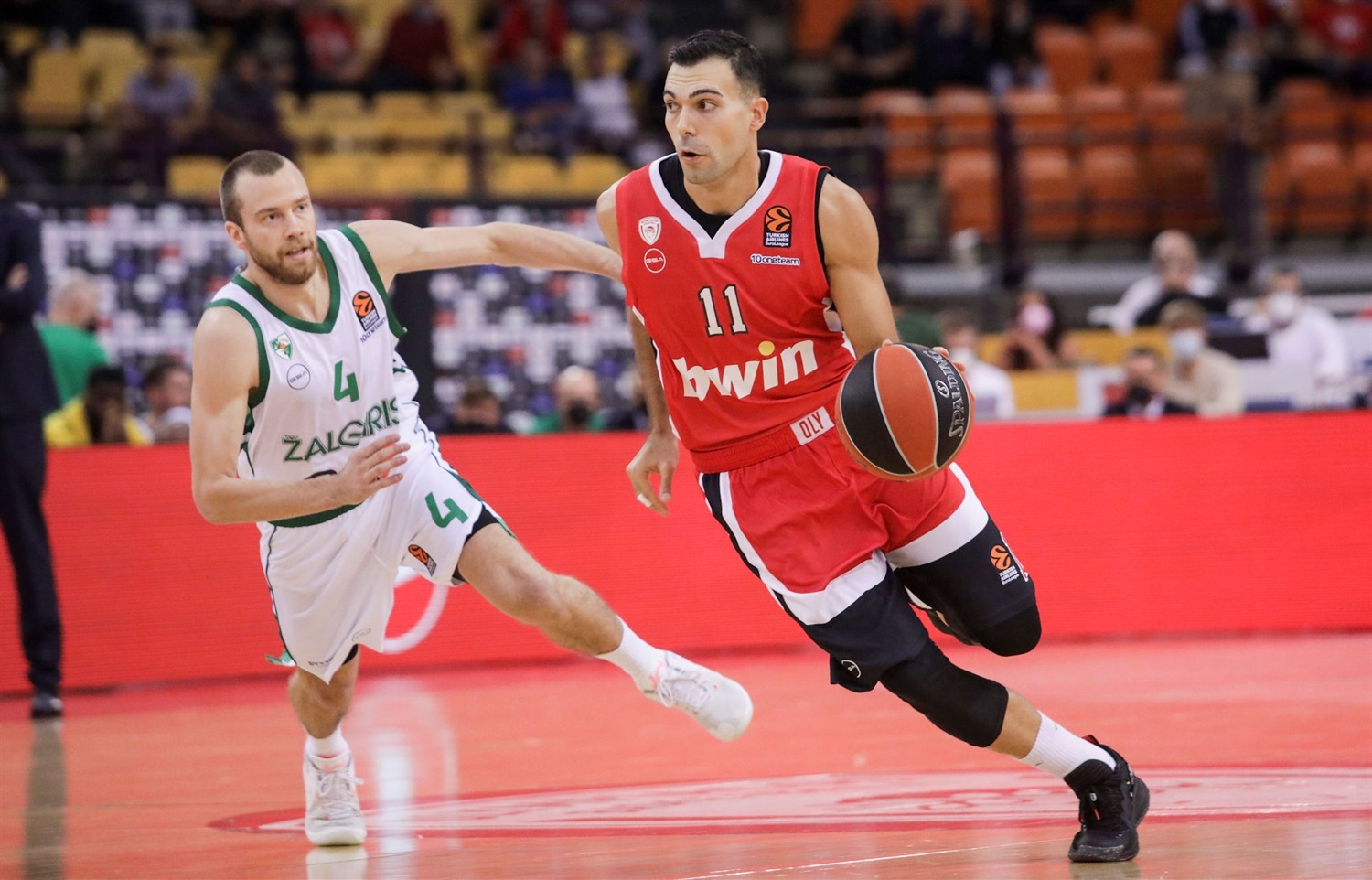 El Real Madrid tantea el fichaje de Kostas Sloukas