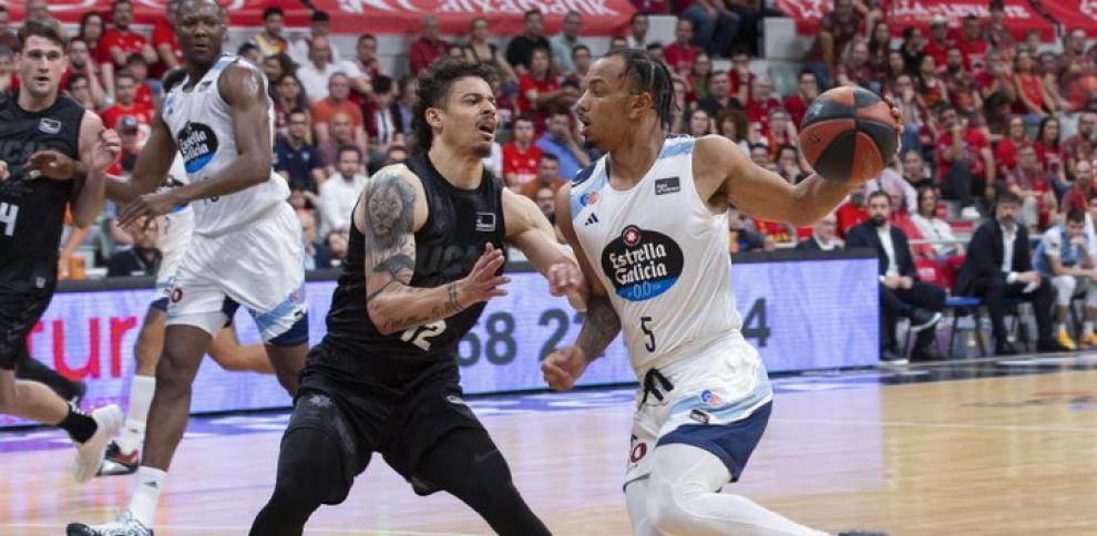 El UCAM Murcia vence para abrazar una histórica 5ª plaza (68-61)