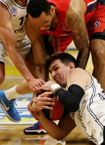 El Maccabi supera al CSKA Moscú (84-75)