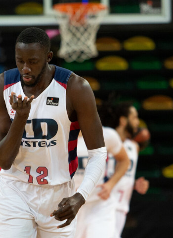 TD Systems Baskonia se hace con el derbi en Miribilla (72-85)